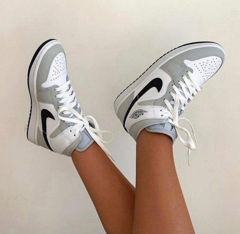 Nike Air Jordan 1 Mid Light Smoke Grey (W)